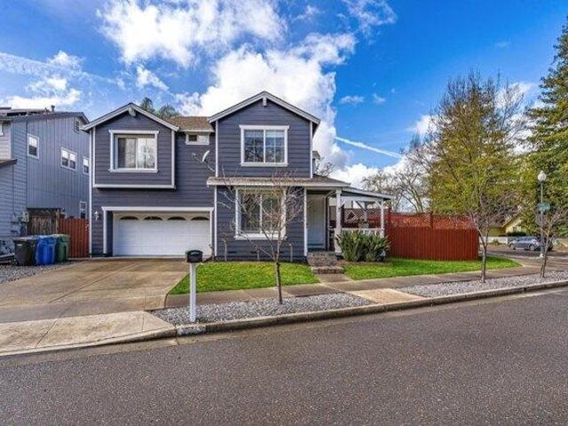 House for sale in Windsor, California