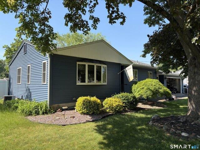 House for sale in Windsor Locks, Connecticut
