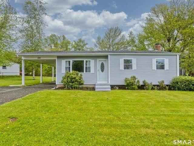House for sale in Windsor Locks, Connecticut