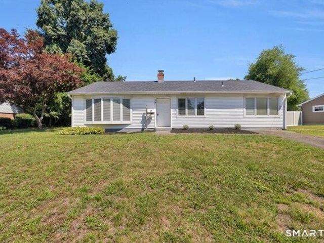 House for sale in Windsor Locks, Connecticut
