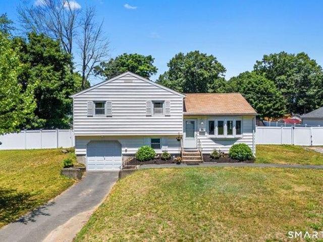 House for sale in Windsor Locks, Connecticut