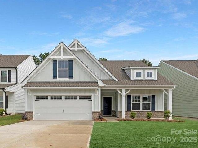 House for sale in Wingate