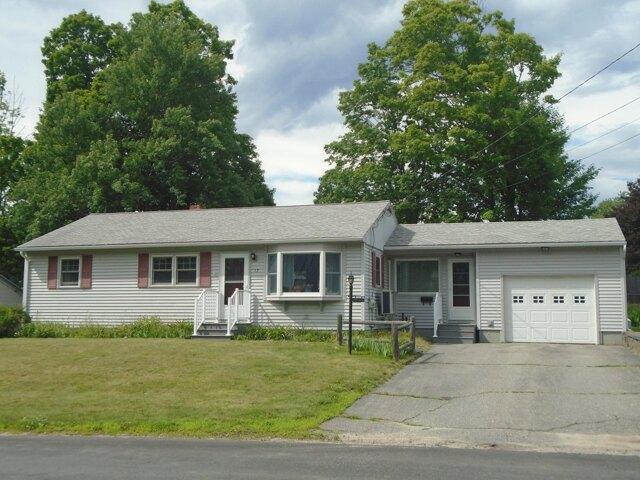 House for sale in Maine