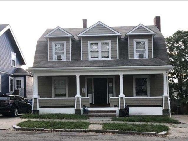 House for sale in Court Park, Winthrop