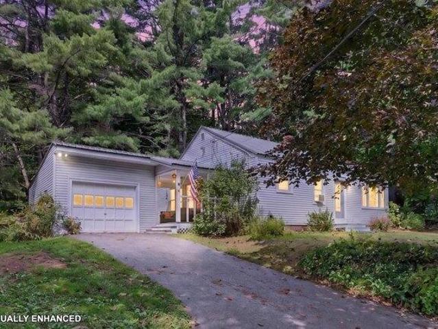 House for sale in Winthrop, Maine