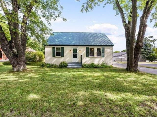 House for sale in Winthrop, Kennebec County
