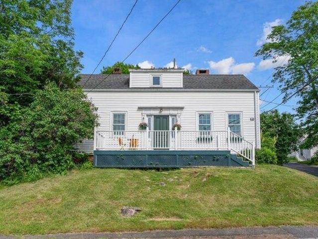 House for sale in Wiscasset, Maine