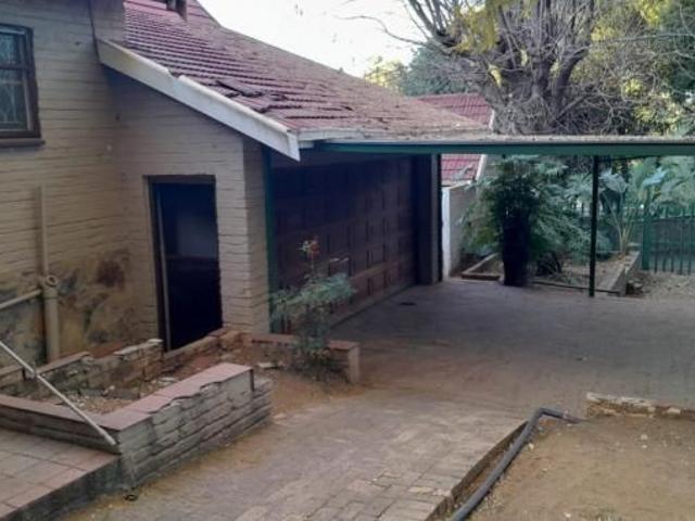 House for sale in Johannesburg, West
