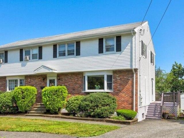Condo for sale in Woburn, Massachusetts