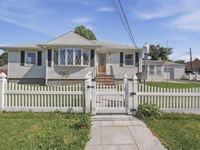 House for sale in Woburn, Massachusetts
