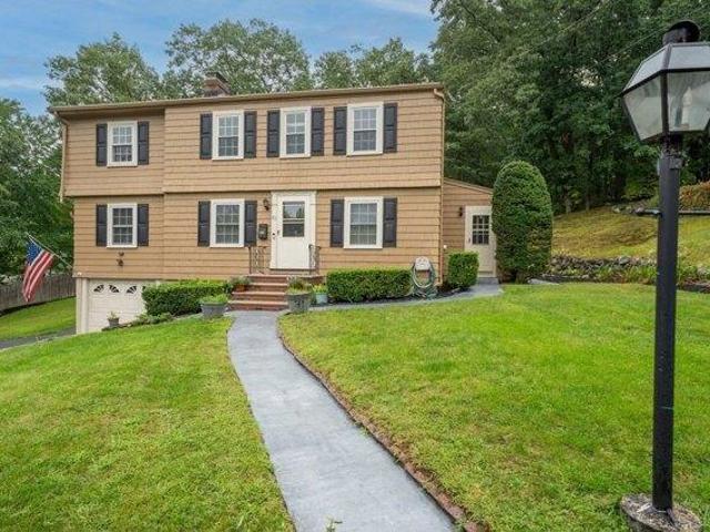 House for sale in Woburn, Middlesex County