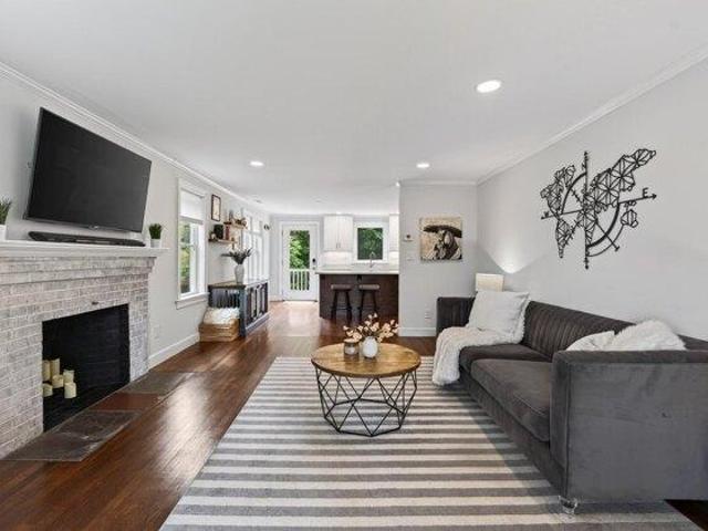 House for sale in Woburn, Middlesex County