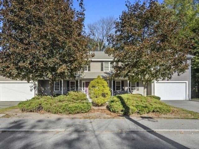 Condo for sale in Woburn Highlands, Woburn