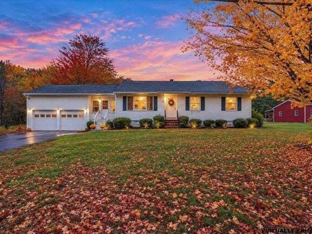 House for sale in Wolfeboro Center, Wolfeboro