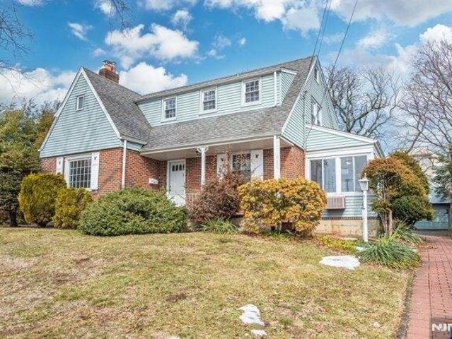 House for sale in Wood Ridge, New Jersey