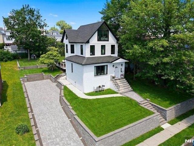 House for sale in Wood Ridge, New Jersey