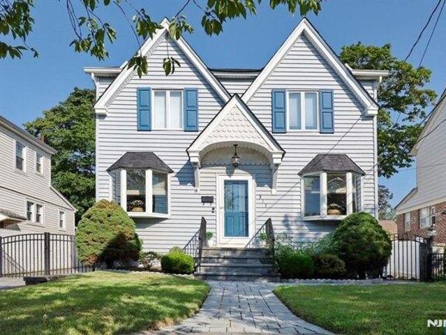 House for sale in Wood Ridge, New Jersey