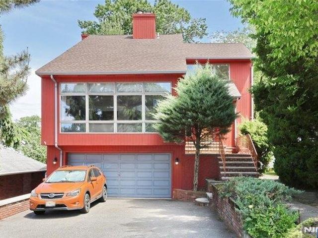 House for sale in Wood Ridge, New Jersey