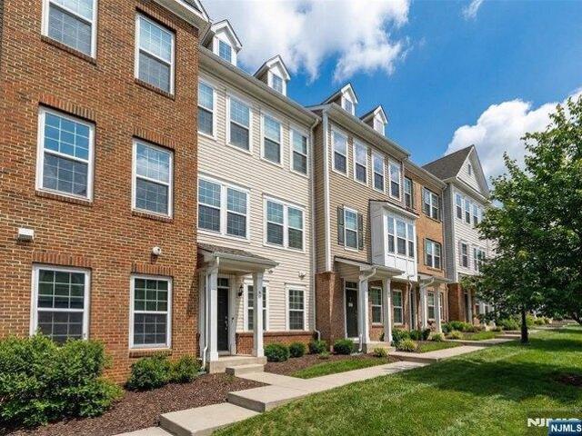 House for sale in Wood Ridge, New Jersey