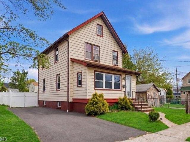 House for sale in Avenel, New Jersey