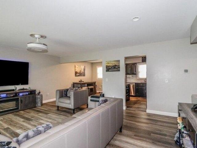 House for sale in Avenel, New Jersey