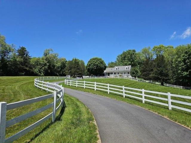 House for sale in Woodbury, Connecticut