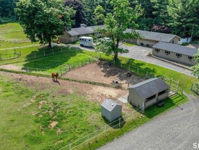 House for sale in Woodbury, Connecticut