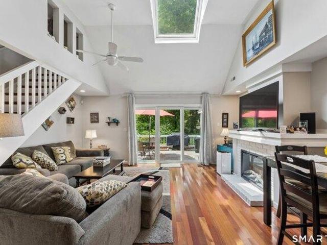 House for sale in Woodbury, Connecticut