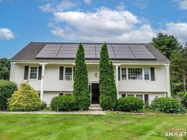 House for sale in Woodbury, Connecticut