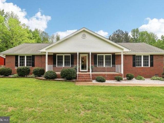 House for sale in Woodford