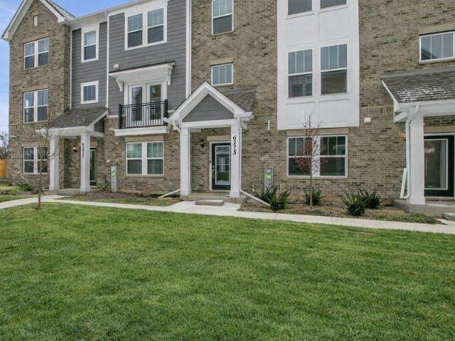 House for sale in Woodridge, Illinois