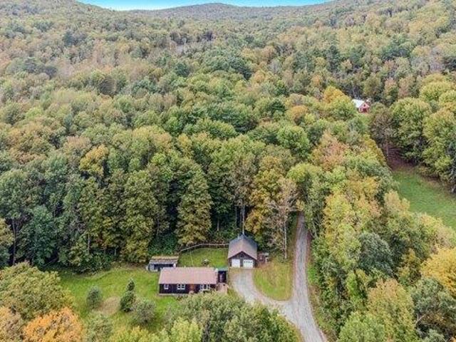 House for sale in Woodstock, Windsor County