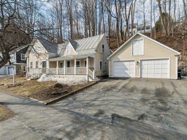 House for sale in Woodstock Village, South Woodstock