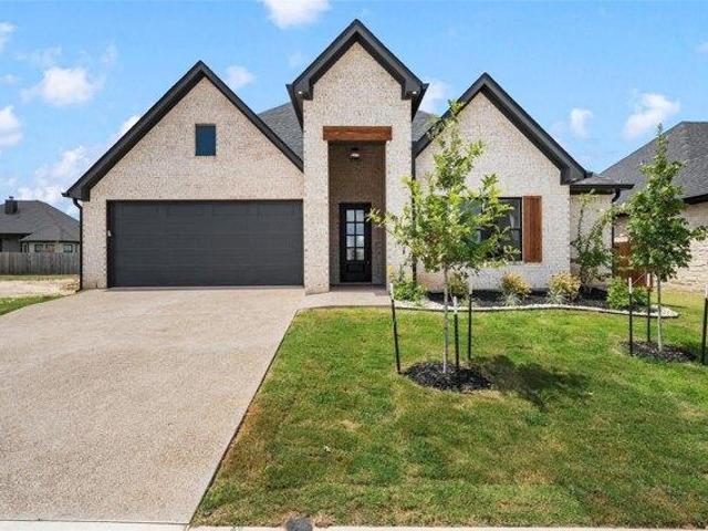House for sale in Woodway, Texas
