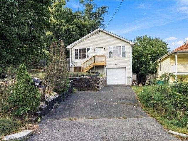 House for sale in Bernon Heights, Woonsocket