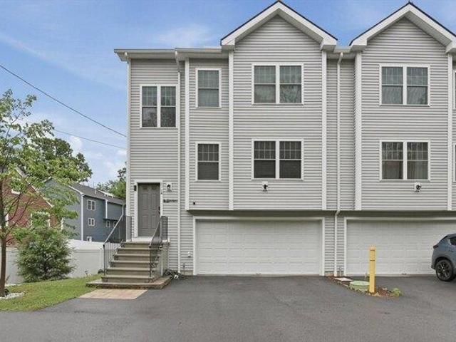 Condo for sale in Worcester, Massachusetts