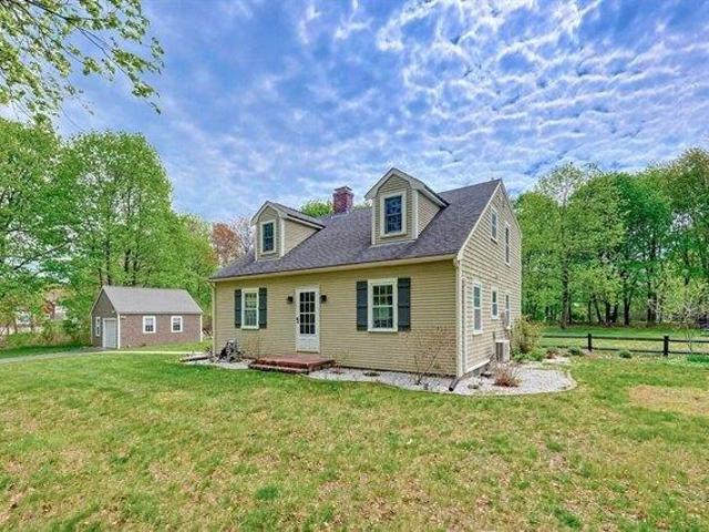 House for sale in Wrentham, Massachusetts