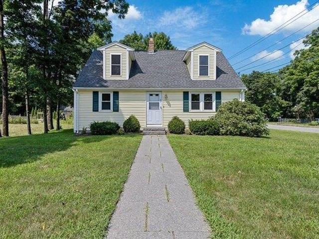 House for sale in Wrentham, Massachusetts
