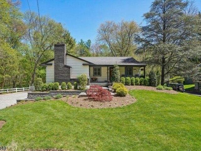 House for sale in Wyckoff, New Jersey