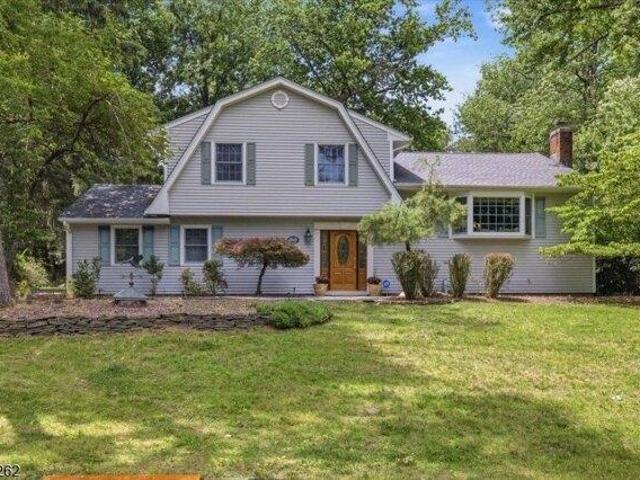House for sale in Wyckoff, New Jersey