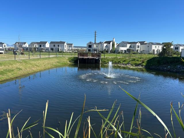 Apartment for rent in Helderzicht, Somerset West