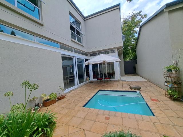 House for rent in Waterkloof, Gauteng