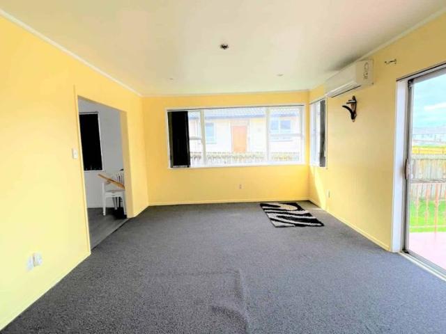 House for rent in Kelston