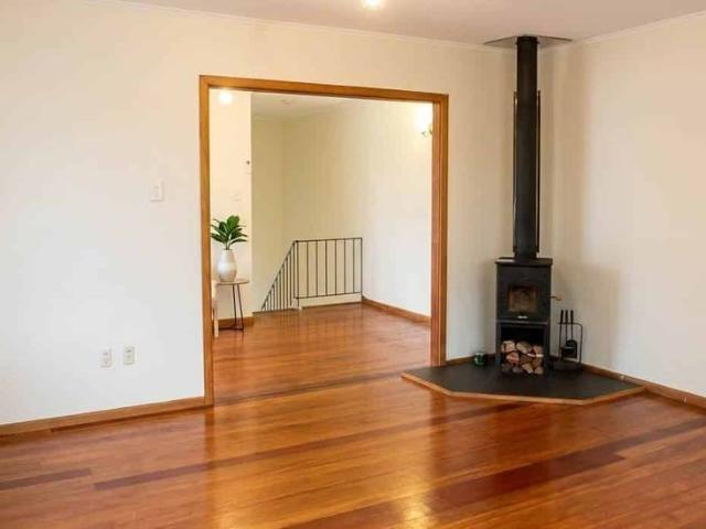 House for rent in Oratia