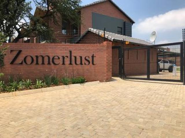 Townhouse for rent in Olympus AH, Pretoria