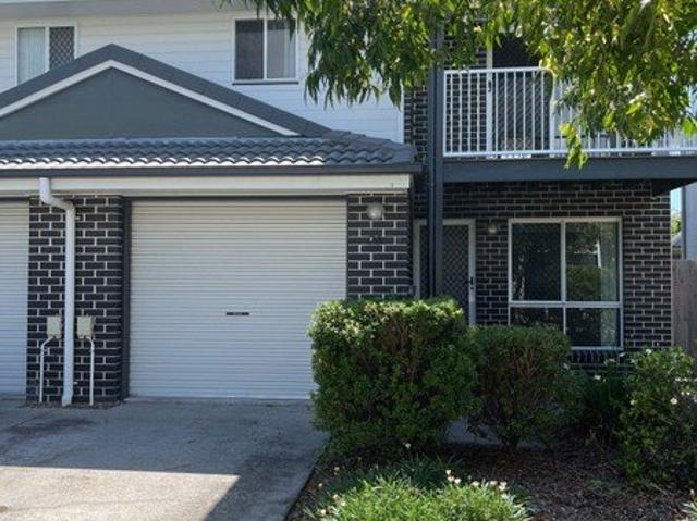 Townhouse for rent in Toombul, Queensland
