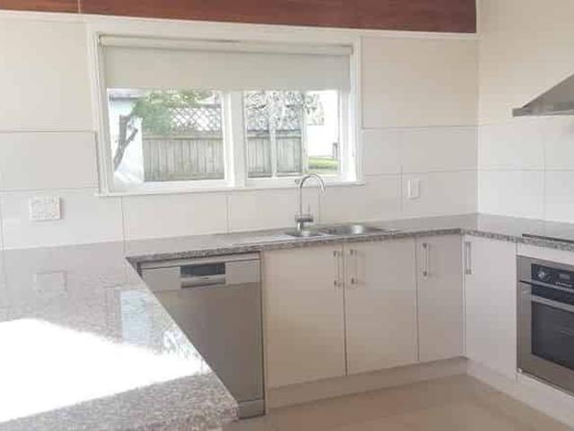 House for rent in Wairau Valley