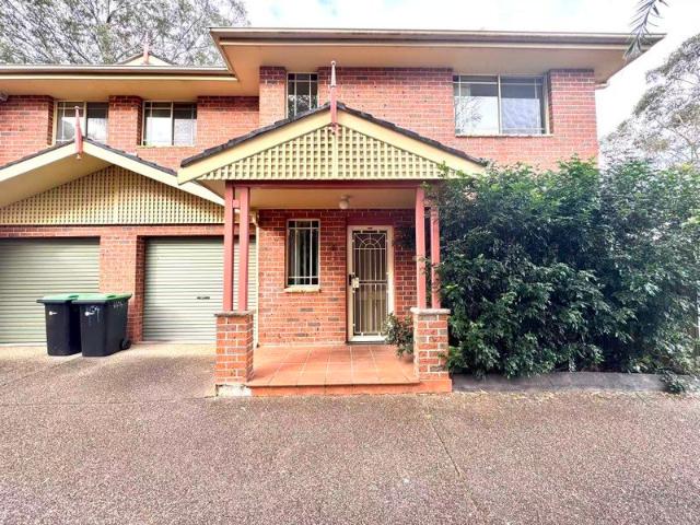 Townhouse for rent in Sydney, New South Wales
