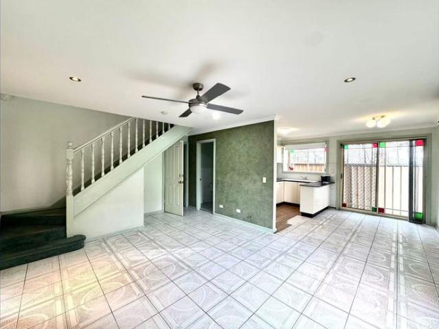 Townhouse for rent in Sydney, New South Wales