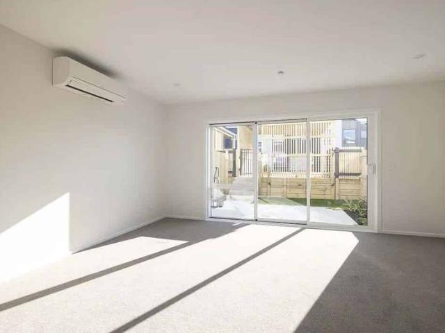 Townhouse for rent in Aotea, Porirua